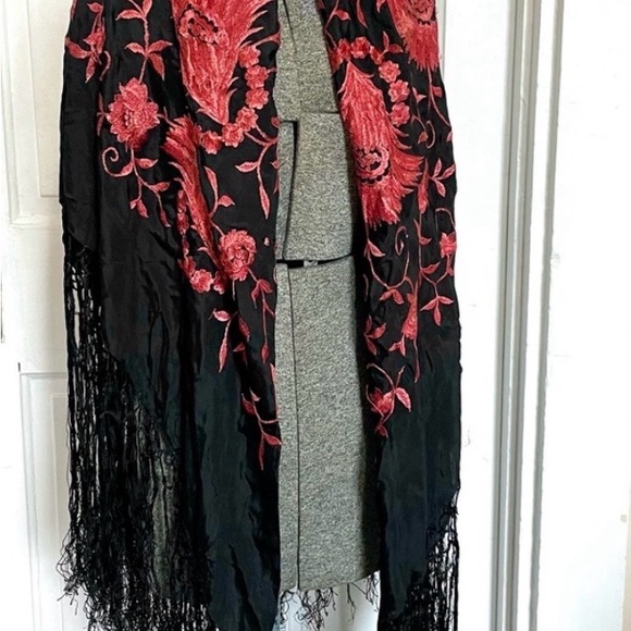 Vintage Silk Piano Shawl - Black Long Fringe Shawl with Red Floral Embroidery - Picture 7 of 10